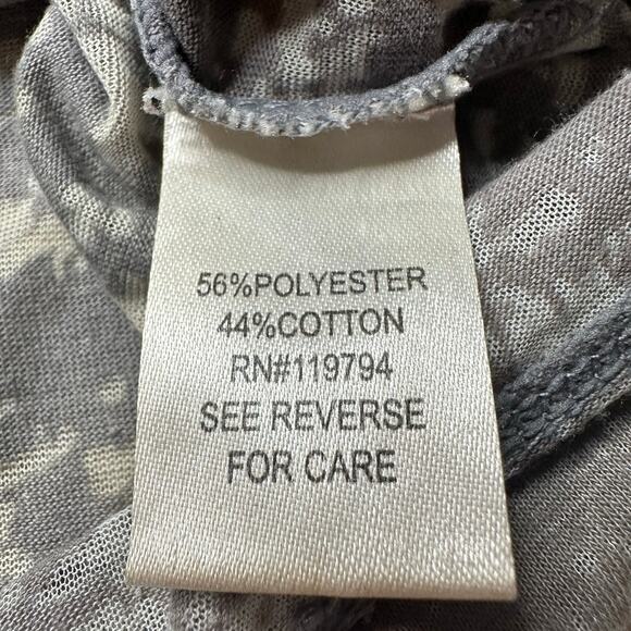 One World: Y2K Gray Rhinestone Paisley Tee - Picture 5 of 6